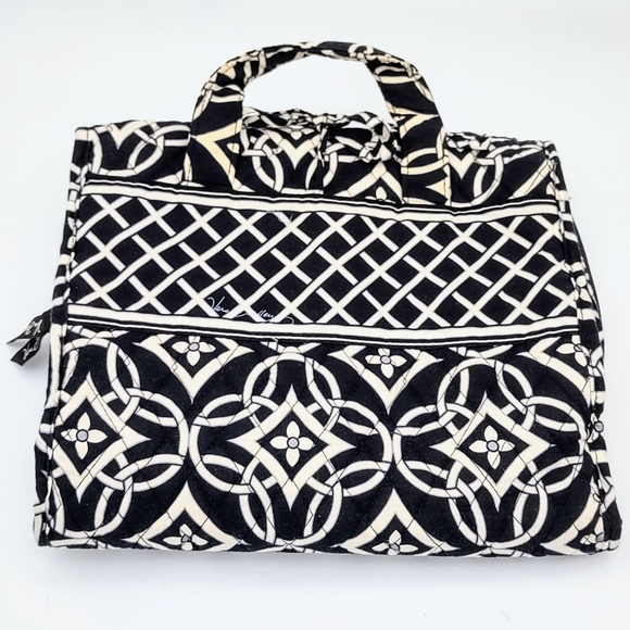Vera Bradley Handbags - Vera Bradley Hanging Organizer "Concerto" Toiletry Bag